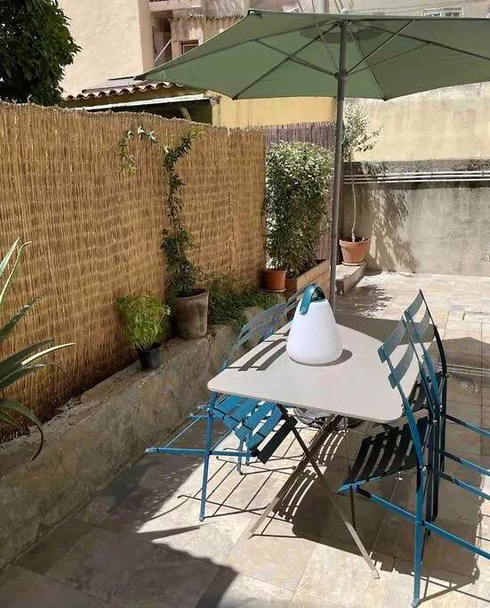 Marseille Cote Cour Apartment